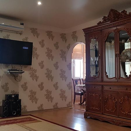 Люкс Апартаменты Центр Sukhumi Exterior photo