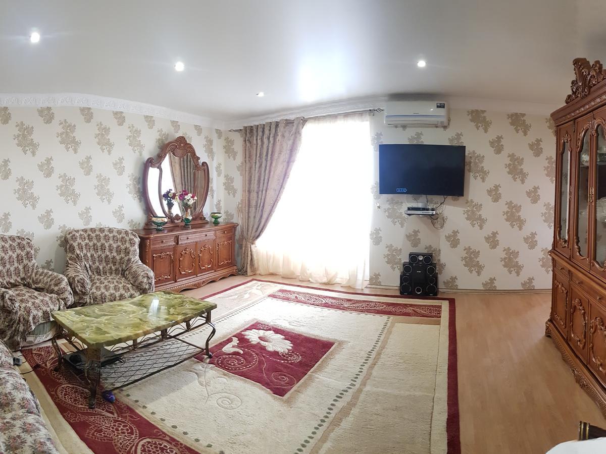 Люкс Апартаменты Центр Sukhumi Exterior photo